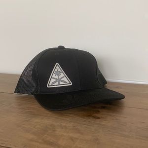 Black trucker hat